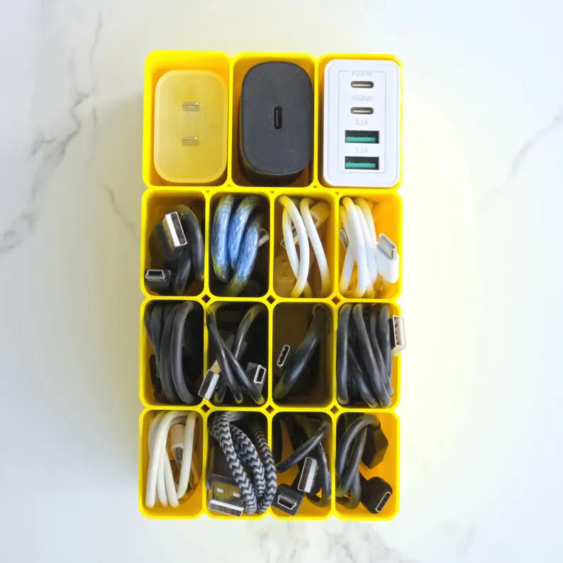 Smarthub Desktop Cable & Charger Organizer